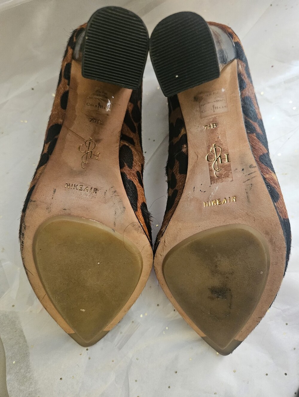 Cole Haan Chelsea Calf Hair Leopard Print Chunky Heel Pumps Women 7.5B - Picture 6 of 6